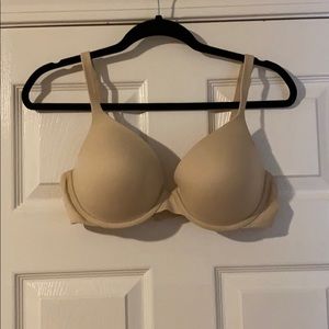Victoria Secret 36C full coverage uplifting bra
